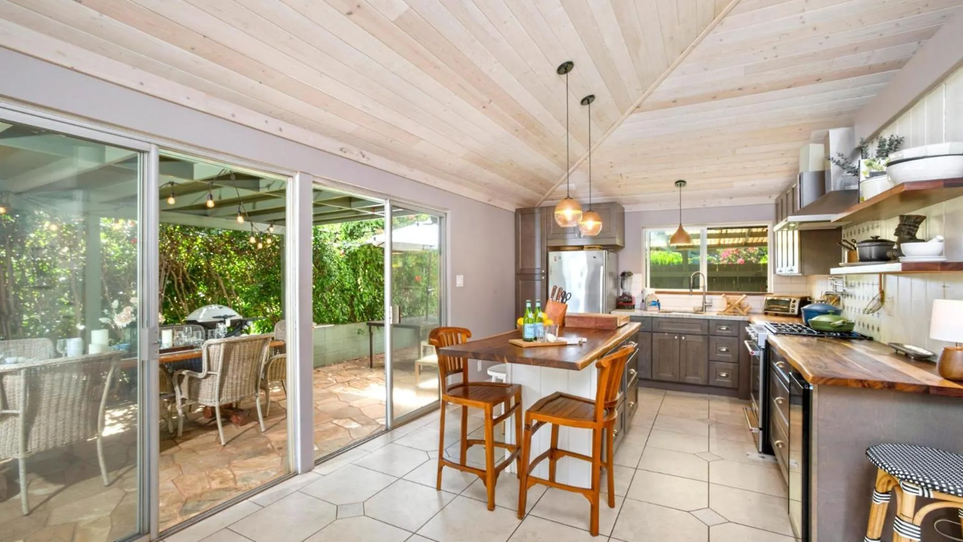 Kbm Resorts Free Car International Colony Club Icc-11 2 Bedroom Cottage True Essence Of Hawaii 卡纳帕利
